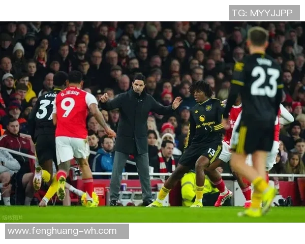 中超精彩对决曼联大胜阿森纳红牌事件引发全场热议 中超精彩对决曼联大胜阿森纳红牌事件引发全场热议
