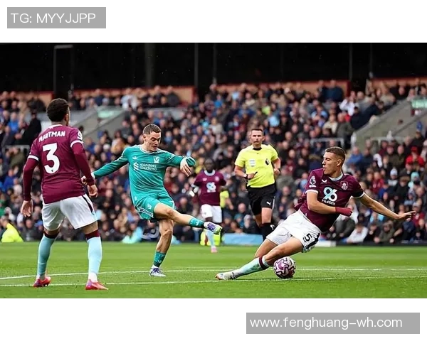 意甲激战：利物浦逆转多特蒙德6-2精彩集锦引发全场狂欢