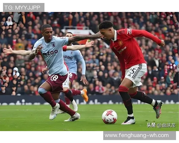 英超焦点战那不勒斯4-0大胜曼联乌龙球引发争议判罚全场沸腾